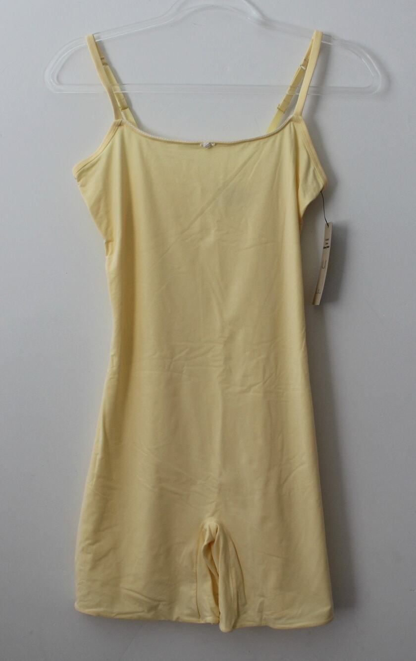 No Boundaries Womens Fit Stretch Picot One Piece Romper Yellow Size L NWT